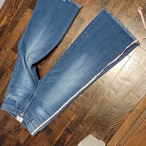 Frame Denim Crop Wide Leg Jeans - Picture 8 of 8